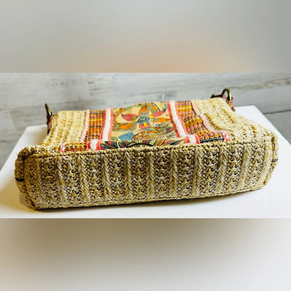 The Sak Crossbody Purse Bag Sakroots Sky Spirit Desert Owl Crossbody Purse - Picture 6 of 14